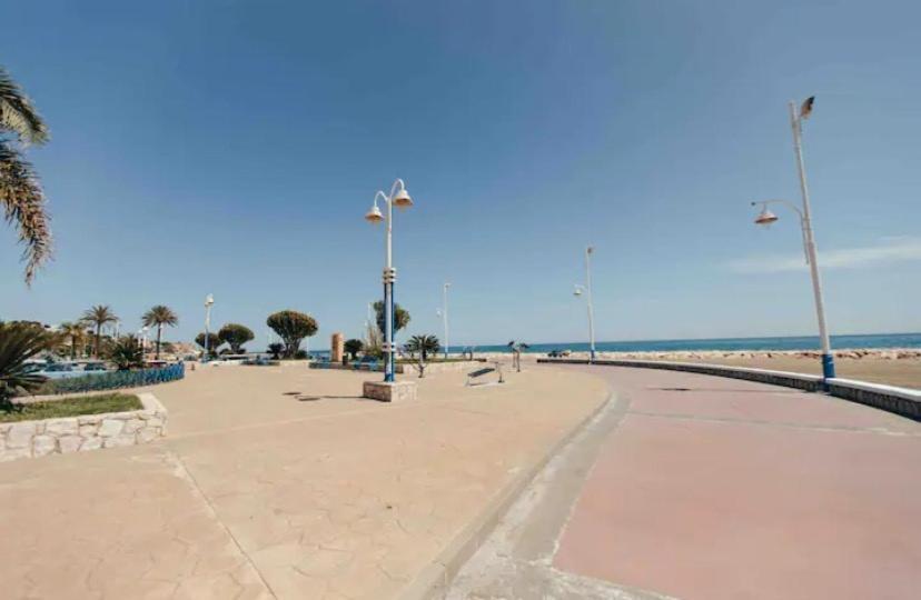 Apartamento La Playa De El Palo Málaga Exterior foto
